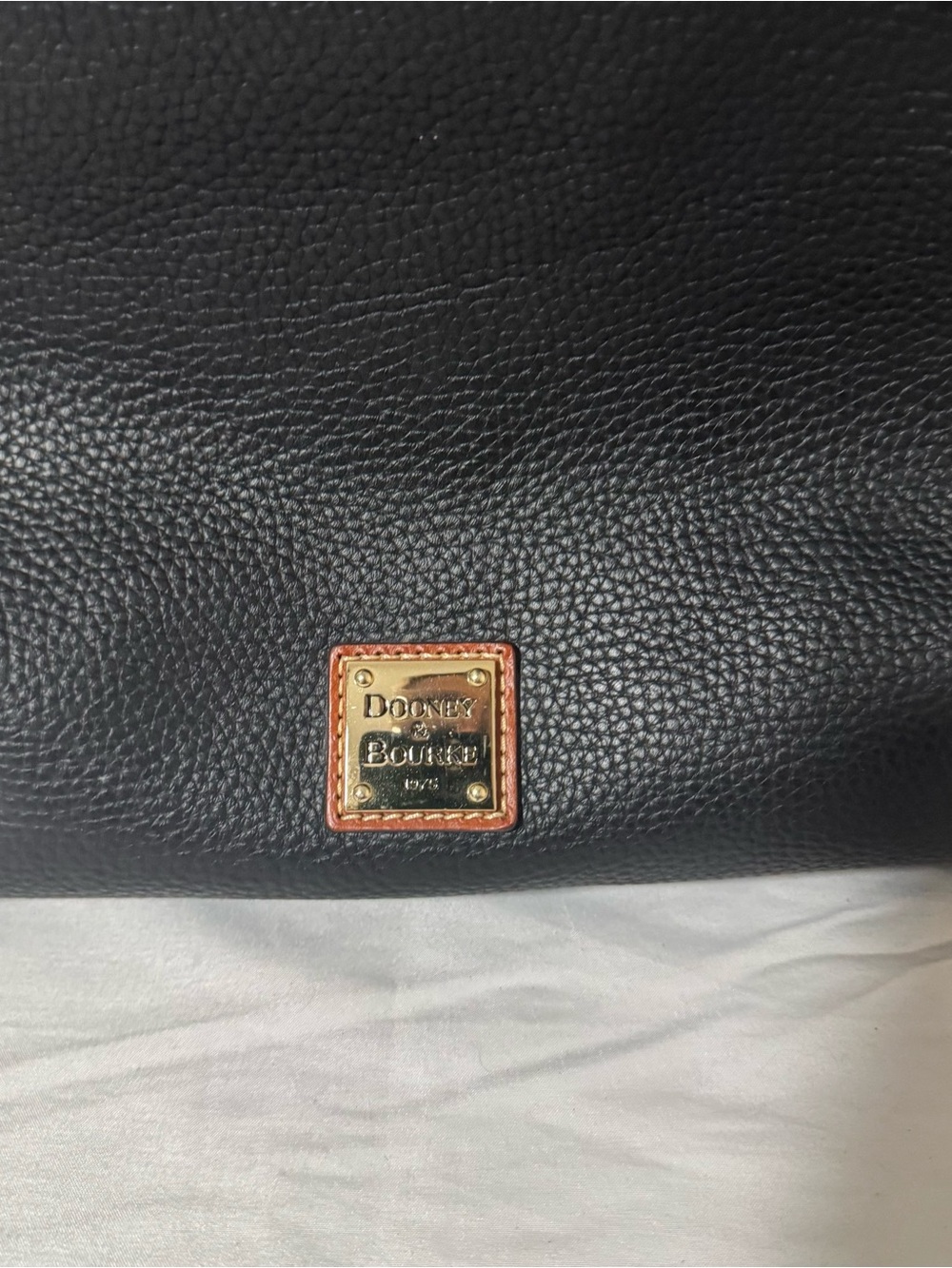 Dooney & Bourke Women’s Pebble Grain Sac Excellent Business Casual Wide Strap - Picture 4 of 14